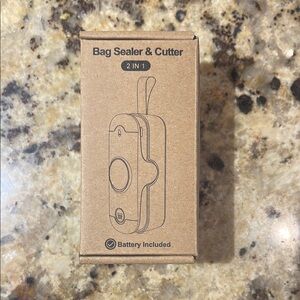 2-in-1 Bag Sealer & Cutter - Brown